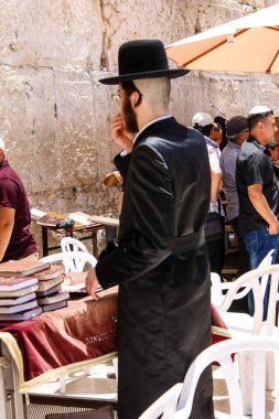 Kudüs İsrail 21 Mayıs 2018 görüntülemek açık dua bilinmeyenli halkı Batı Kudüs eski şehri akşam duvar