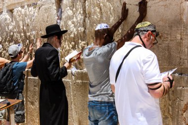 Kudüs İsrail 21 Mayıs 2018 görüntülemek açık dua bilinmeyenli halkı Batı Kudüs eski şehri akşam duvar