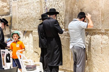 Kudüs İsrail 21 Mayıs 2018 görüntülemek açık dua bilinmeyenli halkı Batı Kudüs eski şehri akşam duvar