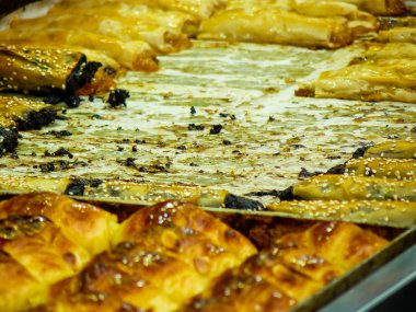 Kudüs İsrail 24 Mayıs 2018 çeşitli hamur işleri Closeup lehimlemek içinde çarşı Kudüs İsrail akşamları