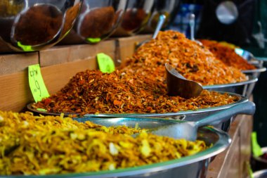 Kudüs İsrail 24 Mayıs 2018 çeşitli baharatlar Closeup lehimlemek içinde çarşı Kudüs İsrail