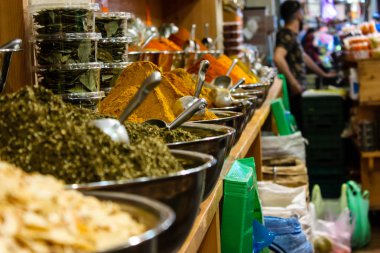 Kudüs İsrail 24 Mayıs 2018 çeşitli baharatlar Closeup lehimlemek içinde çarşı Kudüs İsrail