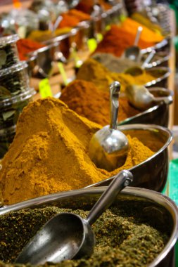 Kudüs İsrail 24 Mayıs 2018 çeşitli baharatlar Closeup lehimlemek içinde çarşı Kudüs İsrail