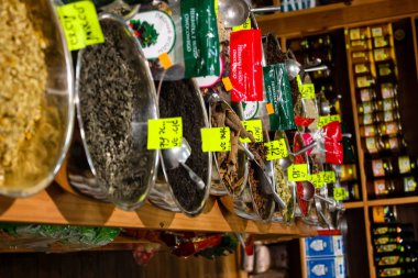 Kudüs İsrail 24 Mayıs 2018 çeşitli baharatlar Closeup lehimlemek içinde çarşı Kudüs İsrail