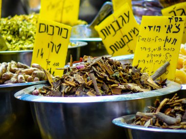 Kudüs İsrail 24 Mayıs 2018 çeşitli baharatlar Closeup lehimlemek içinde çarşı Kudüs İsrail