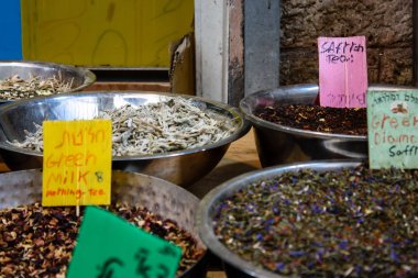 Kudüs İsrail 24 Mayıs 2018 çeşitli baharatlar Closeup lehimlemek içinde çarşı Kudüs İsrail