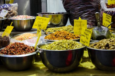 Kudüs İsrail 24 Mayıs 2018 çeşitli baharatlar Closeup lehimlemek içinde çarşı Kudüs İsrail