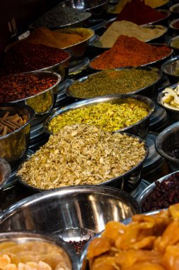 Kudüs İsrail 24 Mayıs 2018 çeşitli baharatlar Closeup lehimlemek içinde çarşı Kudüs İsrail