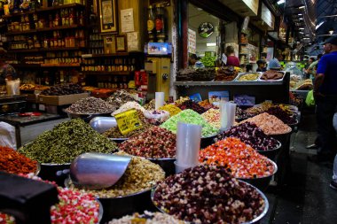 Kudüs İsrail 24 Mayıs 2018 çeşitli Kuruyemiş Closeup lehimlemek içinde çarşı Kudüs İsrail