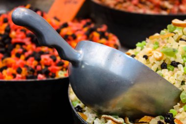 Kudüs İsrail 24 Mayıs 2018 çeşitli Kuruyemiş Closeup lehimlemek içinde çarşı Kudüs İsrail