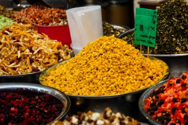 Kudüs İsrail 24 Mayıs 2018 çeşitli Kuruyemiş Closeup lehimlemek içinde çarşı Kudüs İsrail