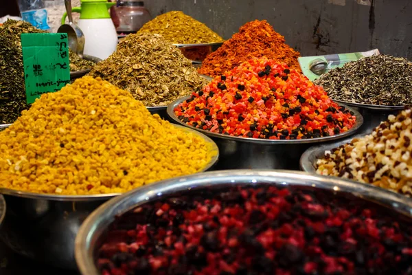 Kudüs İsrail 24 Mayıs 2018 çeşitli Kuruyemiş Closeup lehimlemek içinde çarşı Kudüs İsrail