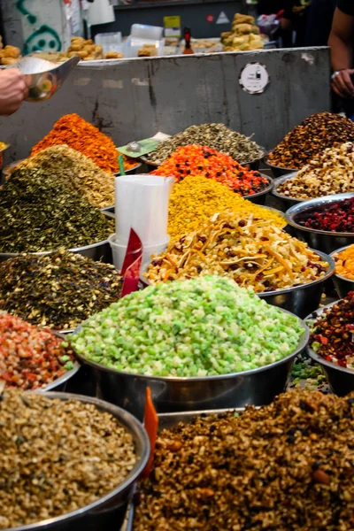 Kudüs İsrail 24 Mayıs 2018 çeşitli Kuruyemiş Closeup lehimlemek içinde çarşı Kudüs İsrail