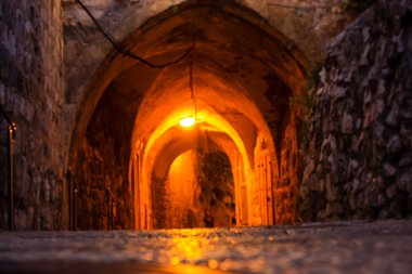 Kudüs İsrail 31 Mayıs 2018 Eski Kudüs şehri, gece yerden sokak görünümü