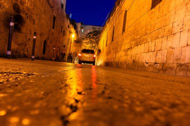 Kudüs İsrail 31 Mayıs 2018 Eski Kudüs şehri, gece yerden sokak görünümü