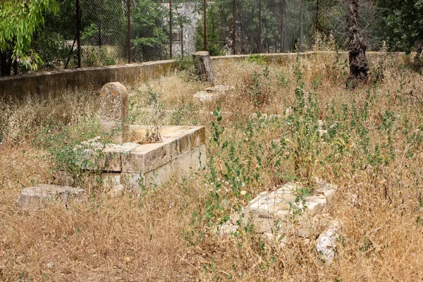Єрусалим Ізраїль Травня 2018 Погляд Старі Занедбаний Цвинтар Арабські Центрі — стокове фото