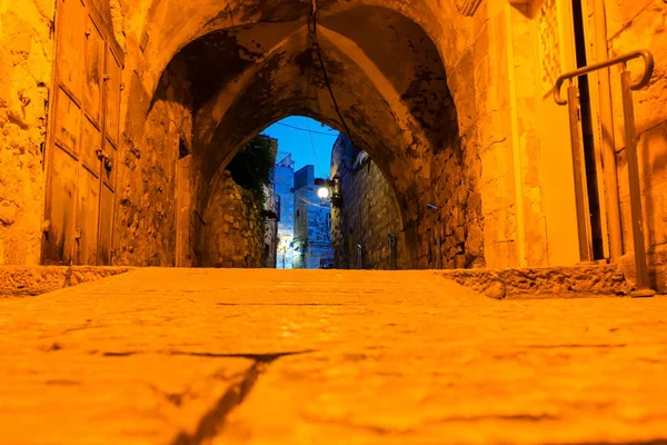 Kudüs İsrail 31 Mayıs 2018 Eski Kudüs şehri, gece yerden sokak görünümü