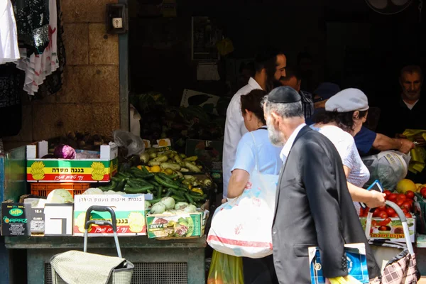 Jerusalén Israel Junio 2018 Vista Gente Desconocida Caminando Comprando Mercado —  Fotos de Stock