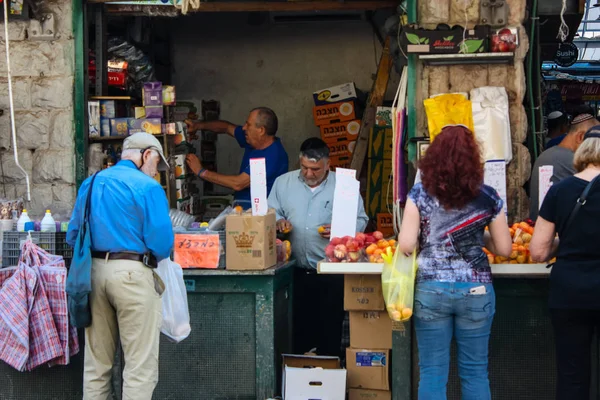 Jerusalem Israel June 2018 View Unknowns People Walking Shopping Mahane — Stock Photo, Image