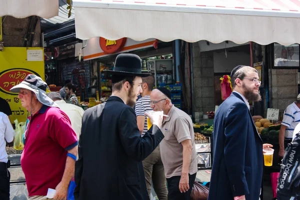Jerusalén Israel Junio 2018 Vista Gente Desconocida Caminando Comprando Mercado —  Fotos de Stock