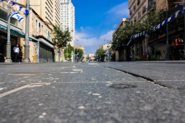 Kudüs İsrail 1 Haziran 2018 bilinmeyenli insanlar sabah Kudüs'ün Yafa Caddesi'nde yürürken, insanlar görünümünü