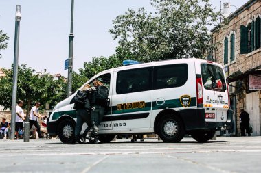 Kudüs İsrail 08 Haziran 2018 görünümü İsrail polis araba Kudüs'ün Yafa Caddesi'nde sabah