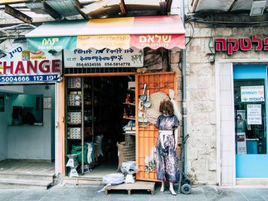 Kudüs İsrail 12 Haziran 2018 sabah Kudüs'ün Yafa Caddesi'nde bir dükkan görünümünü