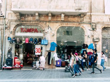 Kudüs İsrail 12 Haziran 2018 sabah Kudüs'ün Yafa Caddesi'nde bir dükkan görünümünü