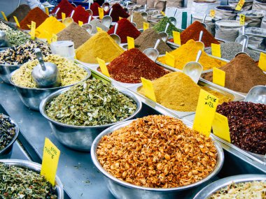 Kudüs İsrail 12 Haziran 2018 çeşitli Kuruyemiş görünümünü sabah Kudüs'te piyasada satılan