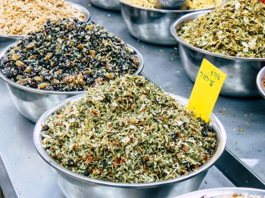 Kudüs İsrail 12 Haziran 2018 çeşitli Kuruyemiş görünümünü sabah Kudüs'te piyasada satılan