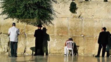 Kudüs İsrail 18 Haziran 2018 görüntülemek bilinmeyenli insanlar dua eden önü Kudüs'ün eski şehri Western duvara sabah