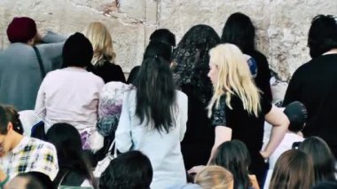 Kudüs İsrail 18 Haziran 2018 görüntülemek açık dua bilinmeyenli kadınların Kudüs'ün eski şehri Western duvara sabah