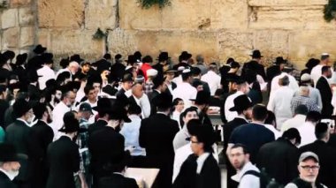 Kudüs İsrail 18 Haziran 2018 görüntülemek bilinmeyenli insanlar dua eden önü Kudüs'ün eski şehri Western duvara sabah