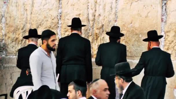 Jeruzsálem Izrael 2018 Június Nézd Ismeretlen Emberek Imádkozó Első Nyugati — Stock videók