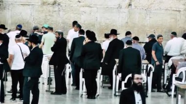 Kudüs İsrail 18 Haziran 2018 görüntülemek bilinmeyenli insanlar dua eden önü Kudüs'ün eski şehri Western duvara sabah