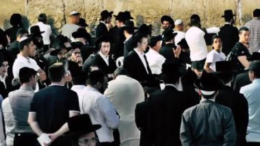 Kudüs İsrail 18 Haziran 2018 görüntülemek bilinmeyenli insanlar dua eden önü Kudüs'ün eski şehri Western duvara sabah