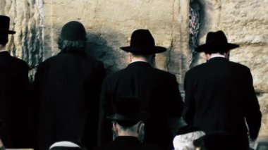 Kudüs İsrail 18 Haziran 2018 görüntülemek bilinmeyenli insanlar dua eden önü Kudüs'ün eski şehri Western duvara sabah