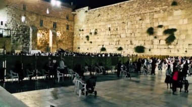 Kudüs İsrail 18 Haziran 2018 görüntülemek bilinmeyenli insanlar dua eden önü Kudüs'ün eski şehri Western duvara sabah