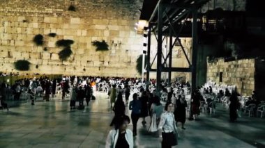 Kudüs İsrail 18 Haziran 2018 görüntülemek bilinmeyenli insanlar dua eden önü Kudüs'ün eski şehri Western duvara sabah