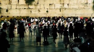 Kudüs İsrail 18 Haziran 2018 görüntülemek bilinmeyenli insanlar dua eden önü Kudüs'ün eski şehri Western duvara sabah