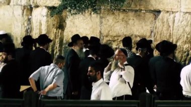 Kudüs İsrail 18 Haziran 2018 görüntülemek bilinmeyenli insanlar dua eden önü Kudüs'ün eski şehri Western duvara sabah