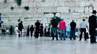Kudüs İsrail 18 Haziran 2018 görüntülemek bilinmeyenli insanlar dua eden önü Kudüs'ün eski şehri Western duvara sabah