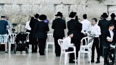 Kudüs İsrail 18 Haziran 2018 görüntülemek bilinmeyenli insanlar dua eden önü Kudüs'ün eski şehri Western duvara sabah