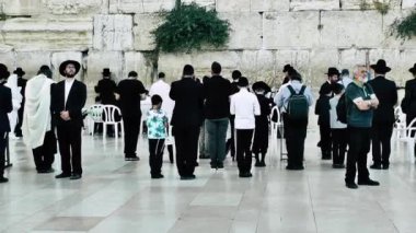 Kudüs İsrail 18 Haziran 2018 görüntülemek bilinmeyenli insanlar dua eden önü Kudüs'ün eski şehri Western duvara sabah