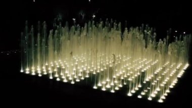 Kudüs İsrail 14 Haziran 2018 Teddy park Kudüs'te Çeşme gece bilinmeyenli oynayanlar görünümünü