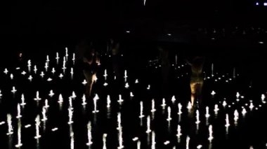 Kudüs İsrail 14 Haziran 2018 Teddy park Kudüs'te Çeşme gece bilinmeyenli oynayanlar görünümünü