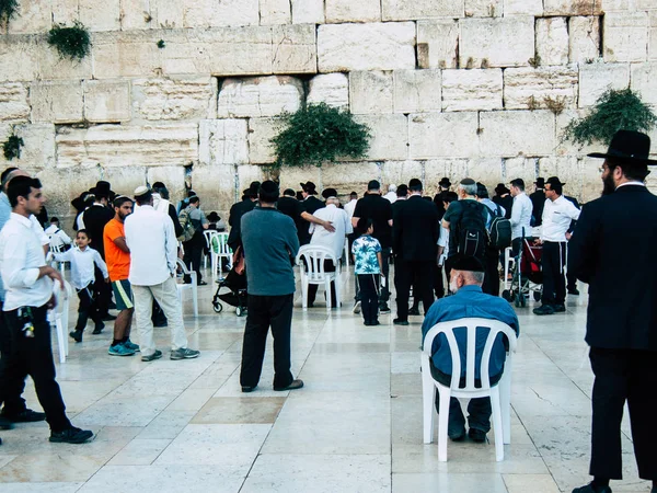 Jerusalén Israel Abril 2018 Desconocidos Orando Frente Muro Occidental Ciudad — Foto de Stock