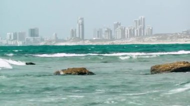 Palmachim plaj Rishon Lezion İsrail'in Tel Aviv görünümü  