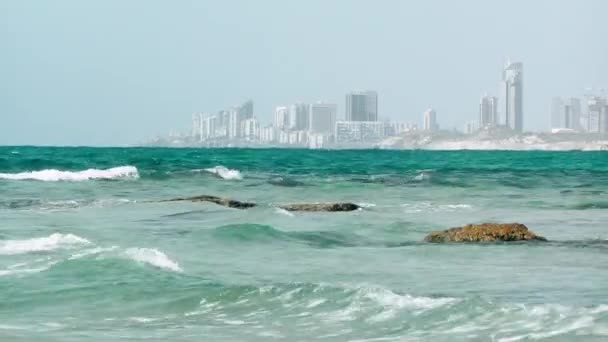 Вид Тель Авив Пляжа Пальмах Ришон Ционе Израиль — стоковое видео
