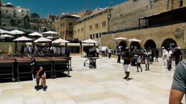 Kudüs İsrail 18 Haziran 2018 görüntülemek bilinmeyenli insanlar dua eden önü Kudüs'ün eski şehri Western duvara sabah